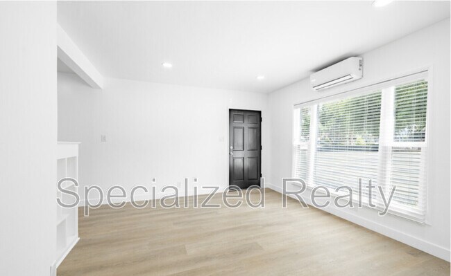 Photo - 3218 Division St Unidad 1/2