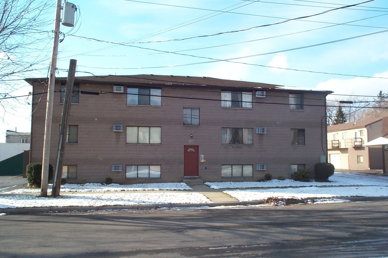 Photo - 7328 Buffalo Ave Apartments
