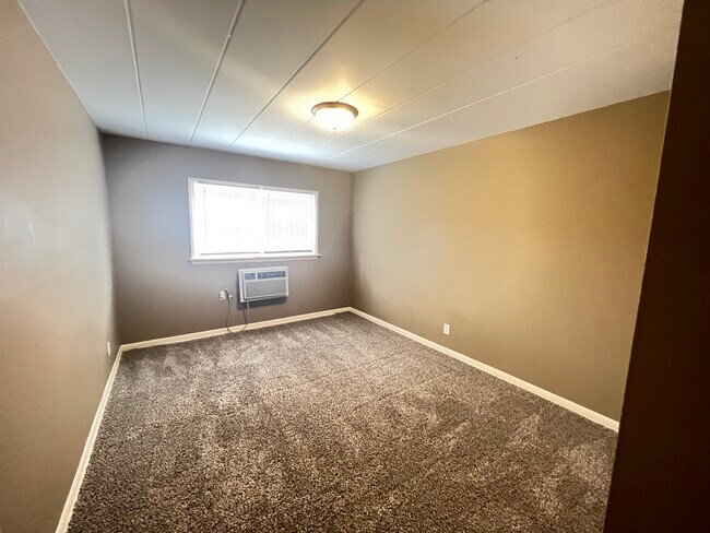 Photo - 713 W Church St