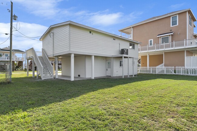 Building Photo - 13014 John Reynolds Rd Rental
