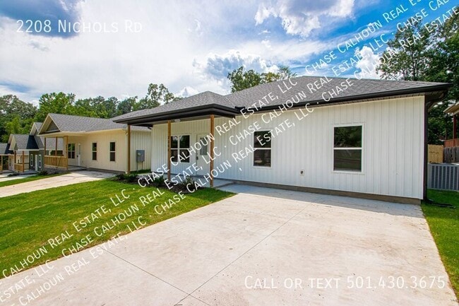 Photo - 2208 Nichols Rd