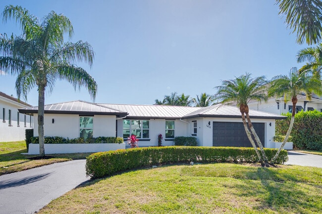 Building Photo - 1410 Curlew Ave