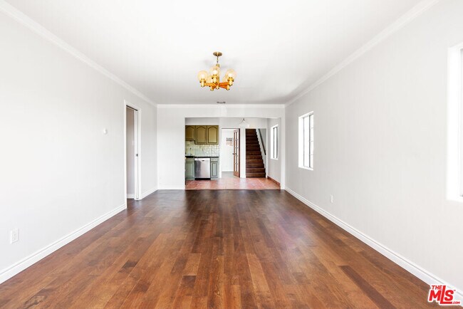 Photo - 5129 Chester St