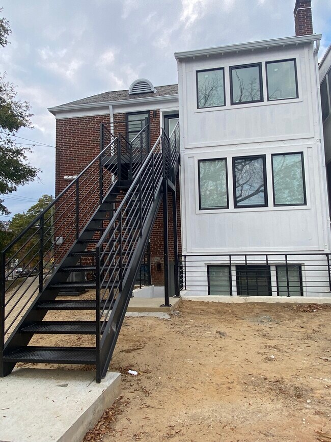 Photo - 36 Hawaii Ave NE Unit 3