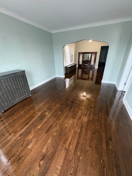 Photo - 7830 S Morgan St