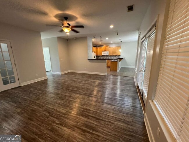 Photo - 203 Waters Edge Dr