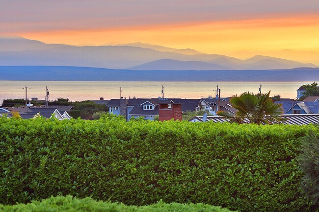 Olympic Mountains - 5559 Mutiny Sands Rd