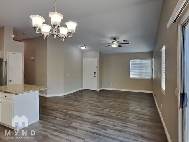 Photo - 4631 Victoria Garden Ave