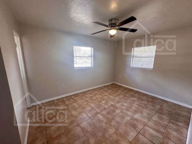 Photo - 5026 Cassatt Ave