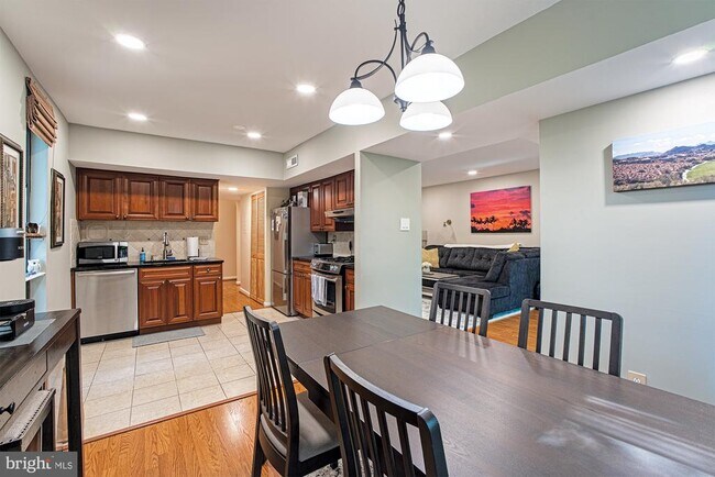 Photo - 2037 Royal Fern Ct Unit 47/22C