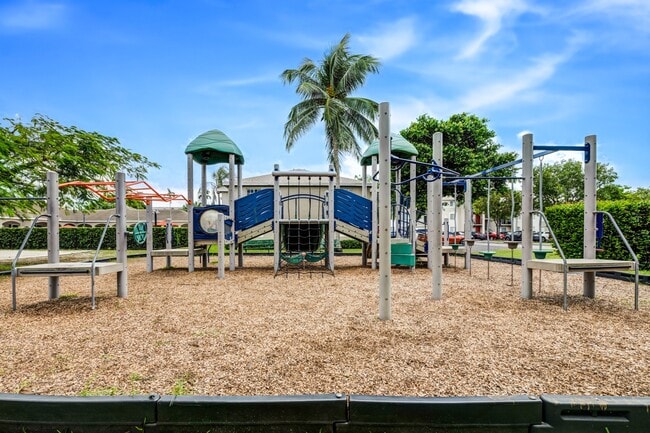 Photo - Crossings at University