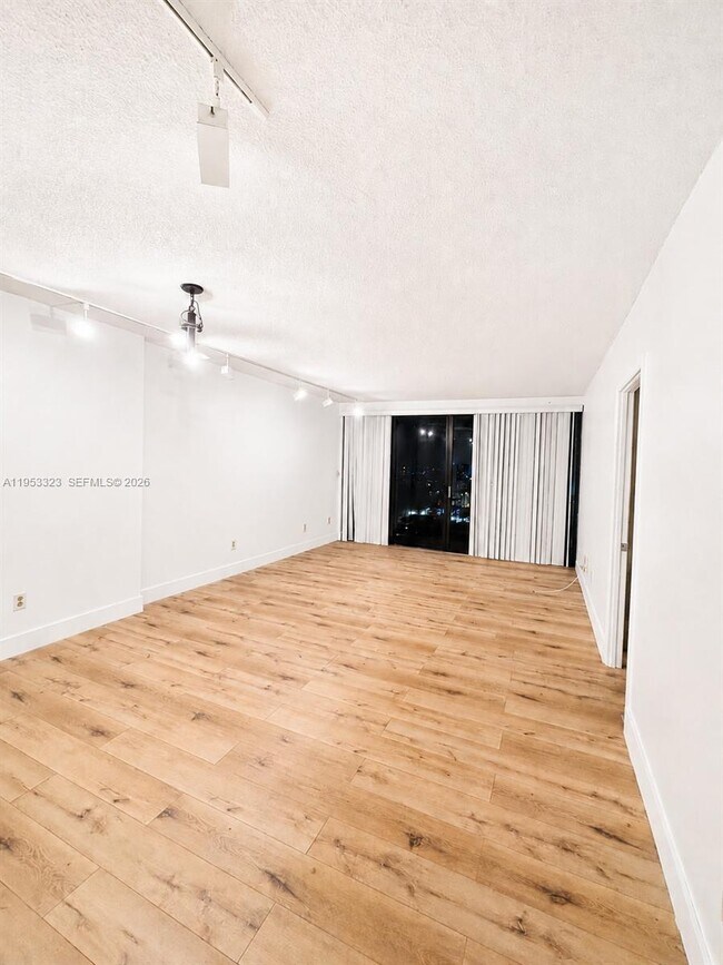 Photo - 1470 NE 123rd St Unit A1011