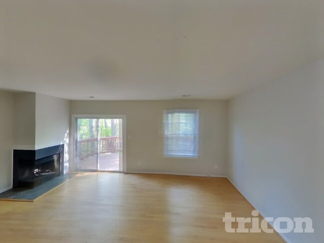 Photo - 337 Wye Mill Ct