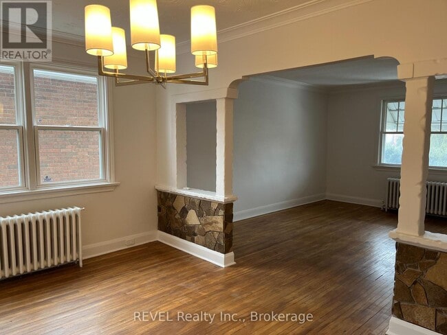 Photo - 232 Vine St