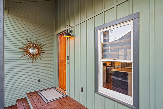Photo - 311 Eagleland Dr