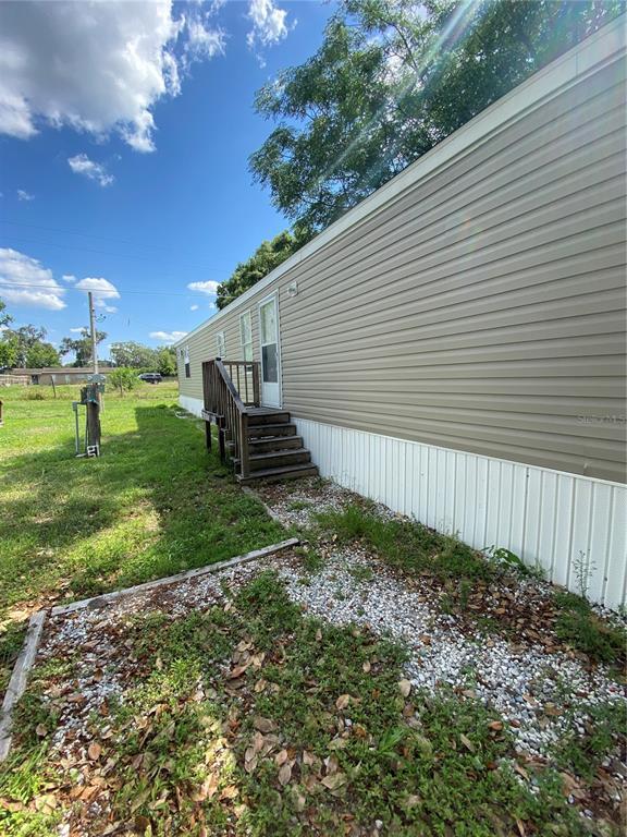 Building Photo - 37418 Carringer Rd Rental