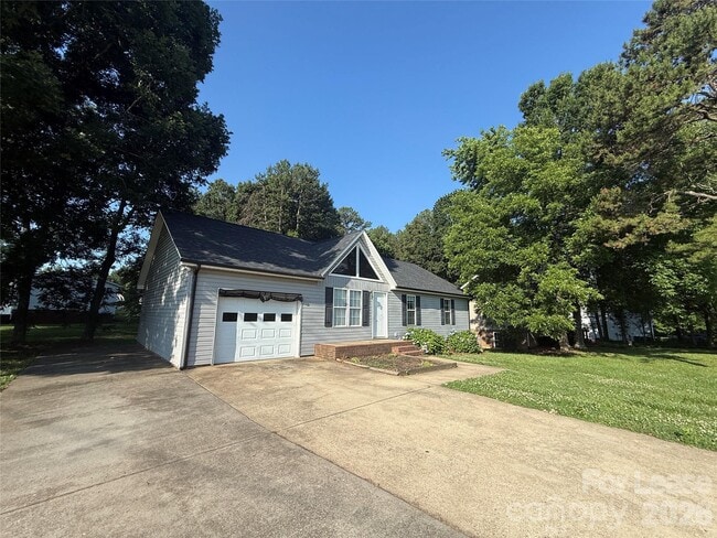 Photo - 103 Kam Dr
