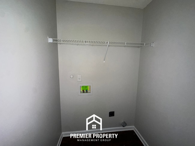 Photo - Charming 3BR/2BA Bartlett Area Home | High Ceilings & Hardwood Floors
