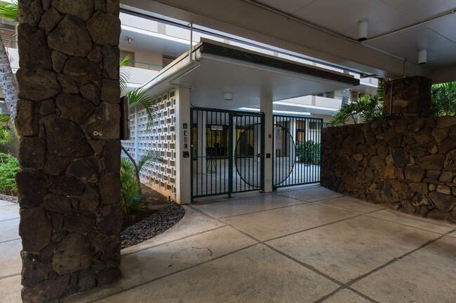 Photo - 1700 Ala Moana Blvd