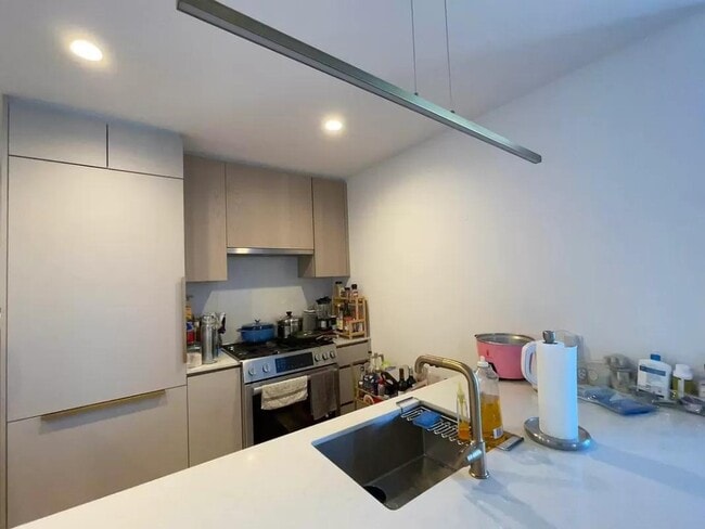 Photo - 3 Ct Square W Unidad 6