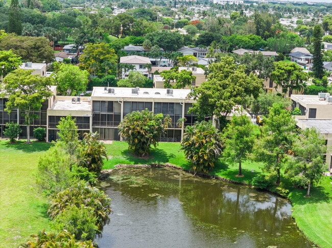 Photo - 2800 SW 87th Ave Unidad 1111