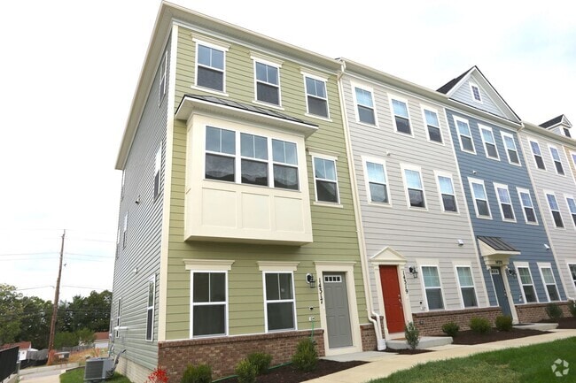 Building Photo - 14317 Summit View Ln Rental