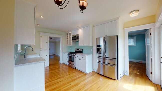 Photo - Beautiful Craftsman 2 Bedroom North Park Home!