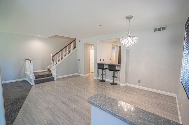 Photo - Village Walk 2 Bedroom for Rent in Valencia!