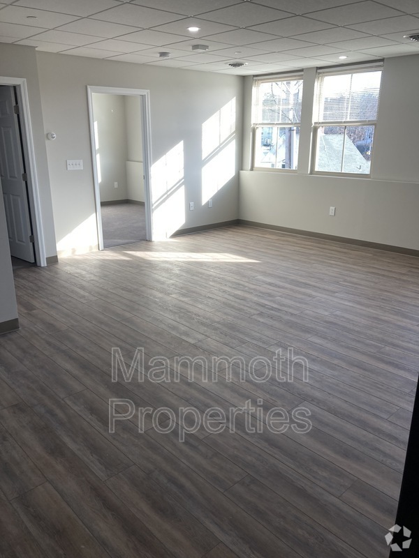 Building Photo - 50 Church St Unit 4 Rental