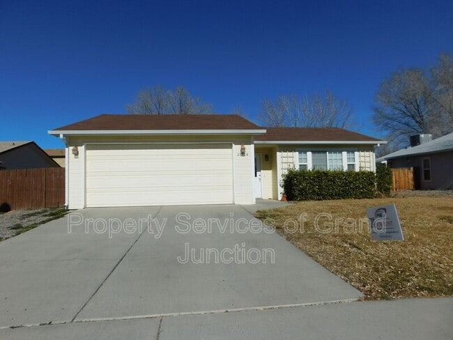 Building Photo - 2990 1/2 Kia Drive