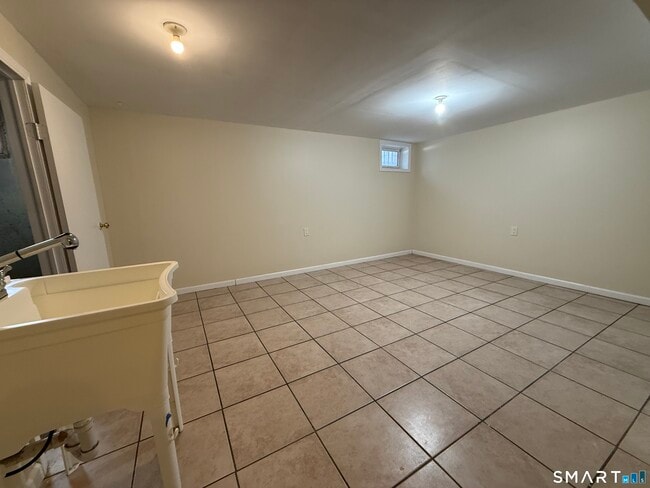 Photo - 769 Ogden St