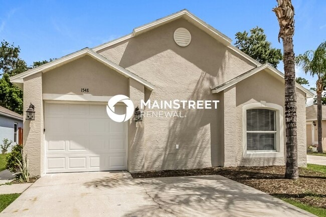 Building Photo - 4 Bedroom Pet-Friendly Home in APOPKA, FL with Main Street Renewal