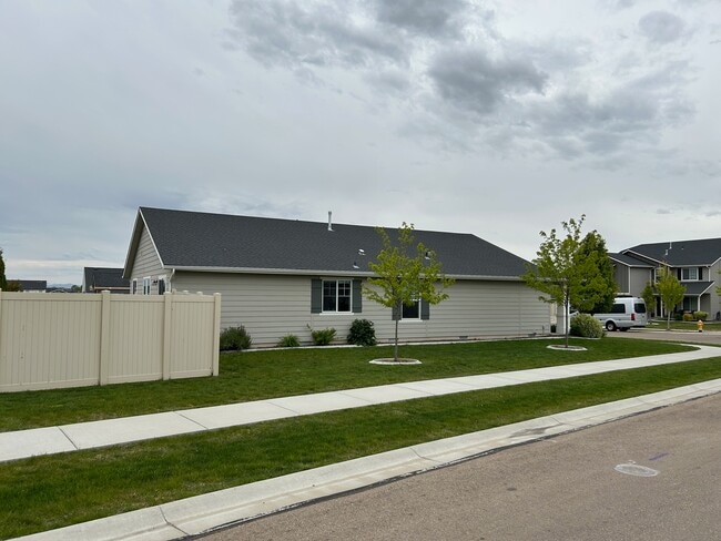 Photo - 11416 W Colorado River St