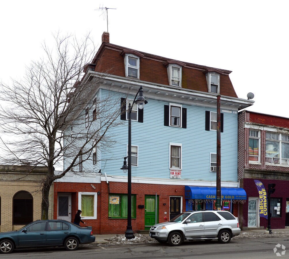 Photo - 5-7 Olneyville Sq Apartments
