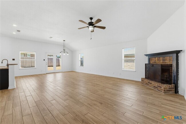 Building Photo - 2604 Montague County Dr