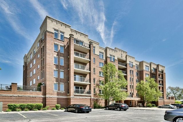 Photo - 635 Perrie Dr Unit 604