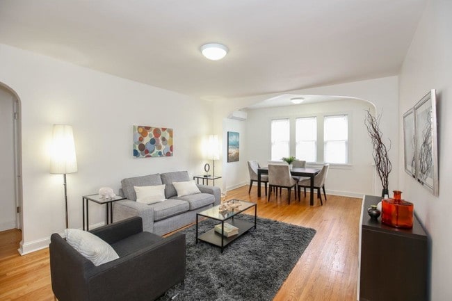 Photo - Park MacArthur