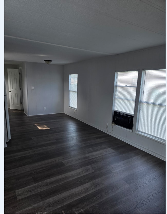 Photo - 2 Bedroom 1 Bath Mobile Home