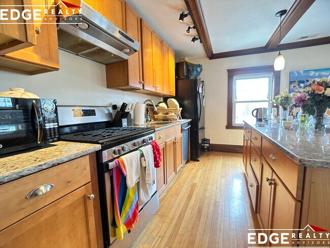 Photo - 30 Bentley St