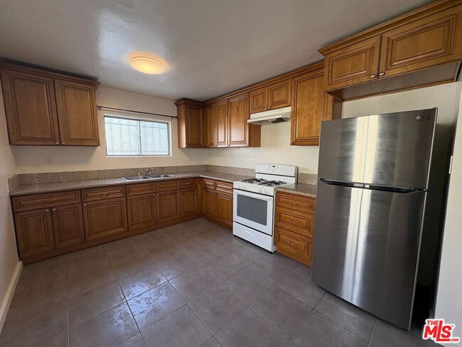 Photo - 806 N Hobart Blvd Unidad 3