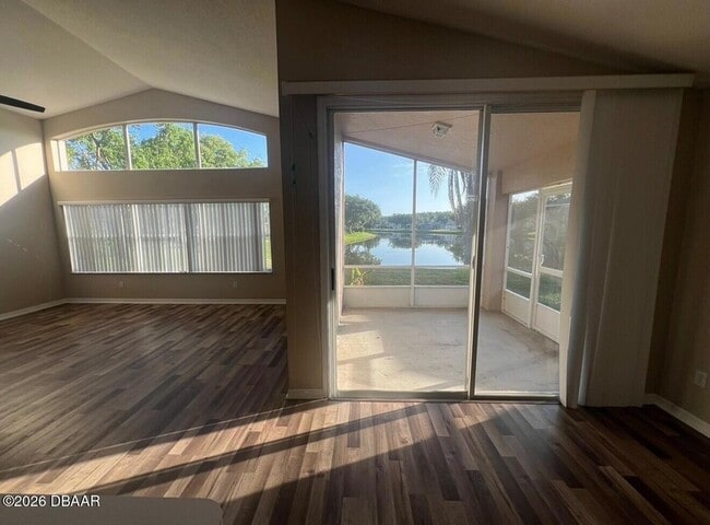 Photo - 1688 Arash Cir