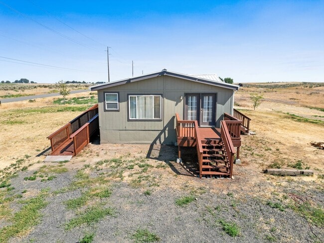 Photo - Country Living with a Huge Shop - 3BR on Acreage, Livestock Welcome!