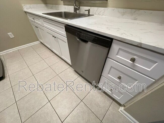 7801 Point Meadows Dr Unit 8307