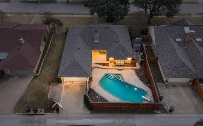 Building Photo - 3609 Brookshire Dr