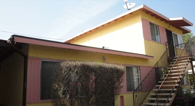 Photo - 1129 E Maple St Unidad 1129