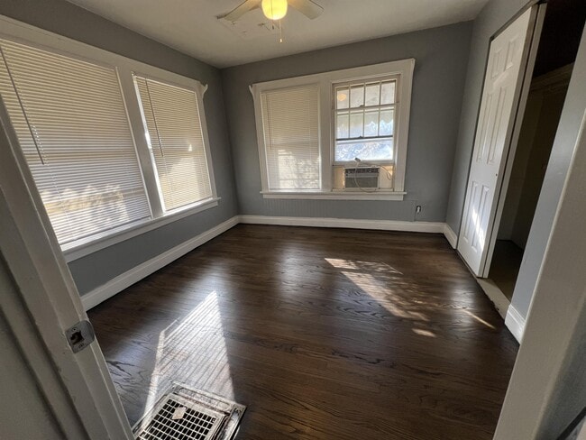 Photo - 1260 Gimblin St