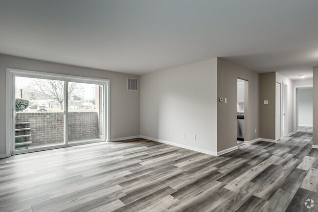 2BR, 2BA - 1049SF (Gray Finish)