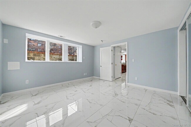 Photo - 635 E Lincoln Ave