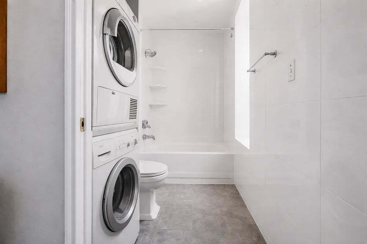 Photo - 250 E 50th St Unit 2B