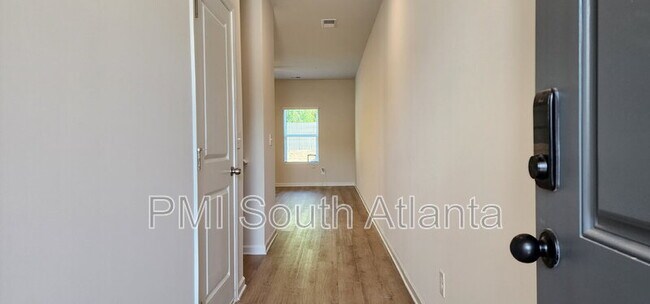 Photo - 336 Sinclair Ct